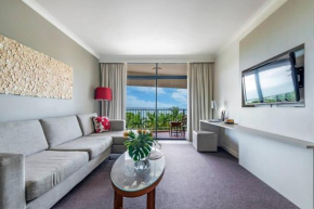 Recharge in Adjacent Oceanview Pads with Balcony, Darwin